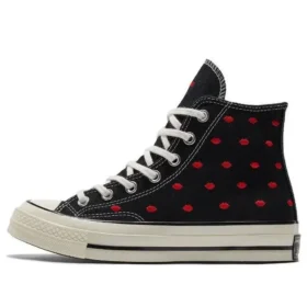 Chuck 70 Embroidered Lips High „Love Me – Black“