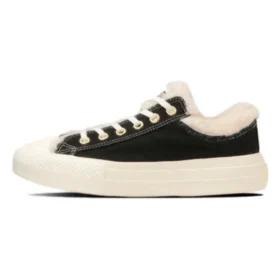 Chuck Taylor All Star Light PLTS Boacollar OX „Schwarz“
