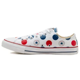 Chuck Taylor All Star Low „Patch Play – Weiß“