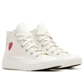 Converse x Comme des Garçons PLAY Single Heart Chuck 70 Hi „Milk“