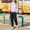 Hoodie mit gesticktem Logo, lila