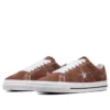 One Star Pro „Dark Clove White“