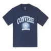 Retro Collegiate Graphic T-Shirt (asiatische Größen) „Blue“